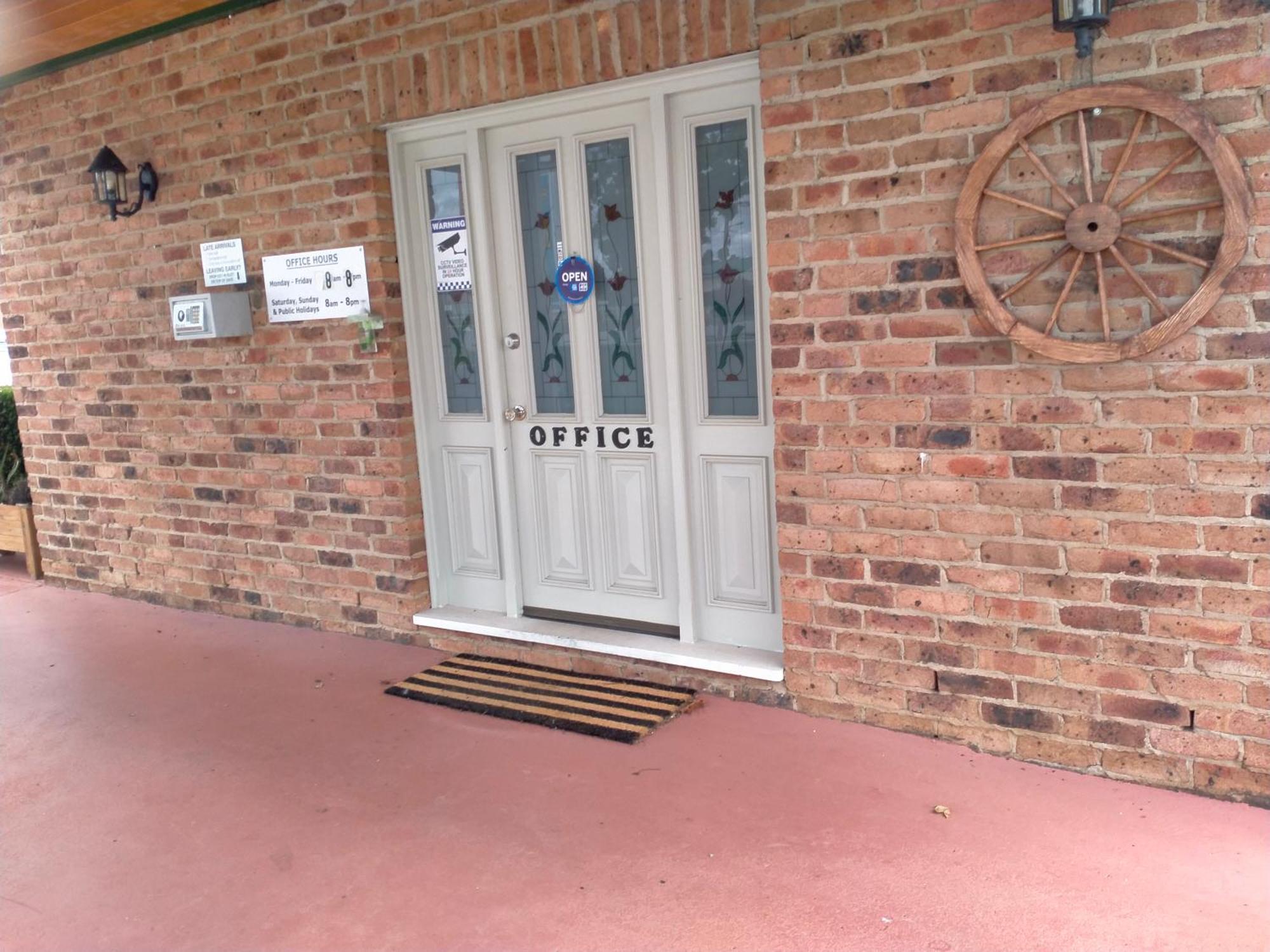 Sandstock Motor Inn Armidale Exterior foto